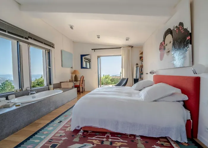 Art & Design With 360 View Mandelieu