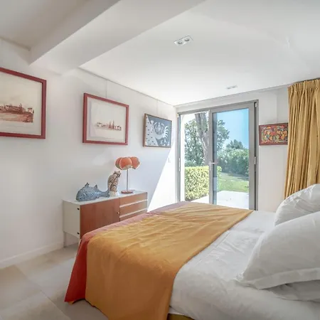 Art & Design With 360 View